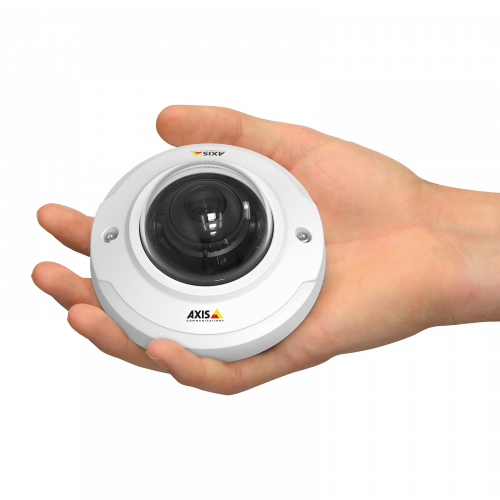 Axis IP Camera M3046-V에는 두 가지 렌즈 옵션이 있습니다. 2.4mm 또는 1.8mm